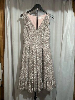 embroidered lace overlay cocktail dress eliza j Eliza J Embroidered Fairy Gray Pink floral lace overlay shift Dress 10 Bell